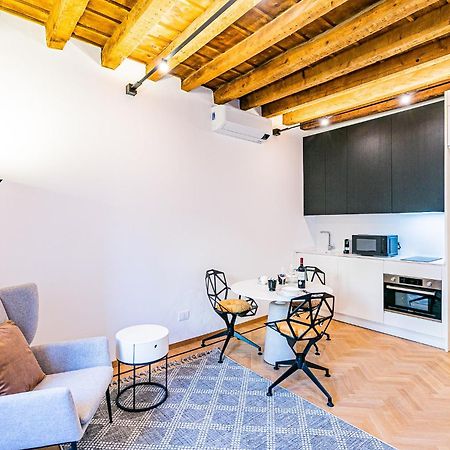Dream Suites Milano Brisa Meravigli ภายนอก รูปภาพ